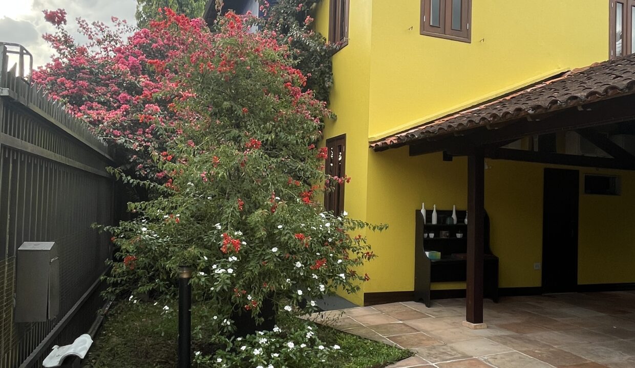 FACHADA LATERA