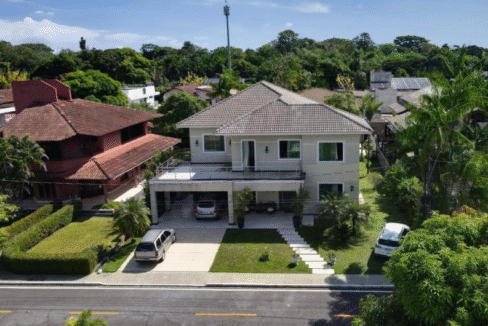 Casa com ótima localização em condomínio fechado para a COP30